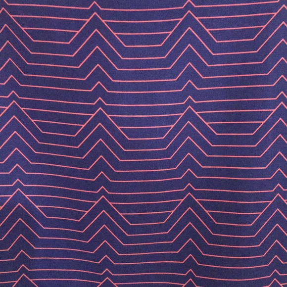 Everly Quarter Length Shirt - Picture 2 of 6